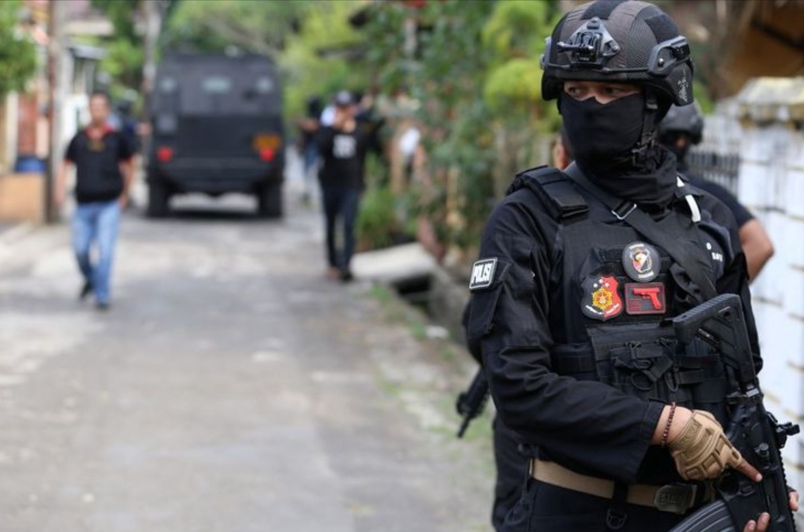 Pengakuan Istri ZA, Pria di Pekanbaru yang Diamankan Densus 88 Pagi Tadi