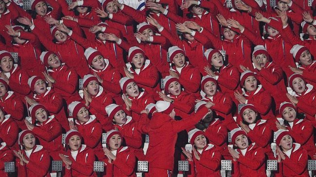 Wajah Budak Seks di Balik Keceriaan Cheerleader Korea Utara