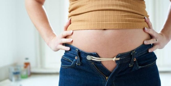 6 Hal yang bikin lemak menumpuk di pinggangmu, apa saja?