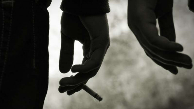 Putuskan Berhenti Merokok, Ini 4 Cara Keluarkan Nikotin dari Tubuh