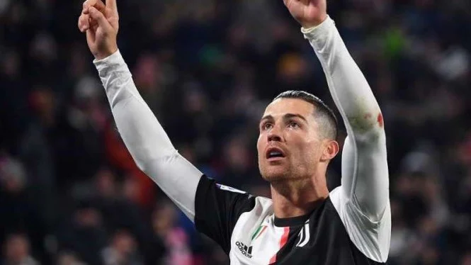 VIDEO: Gol Roket Cristiano Ronaldo yang Hancurkan Genoa