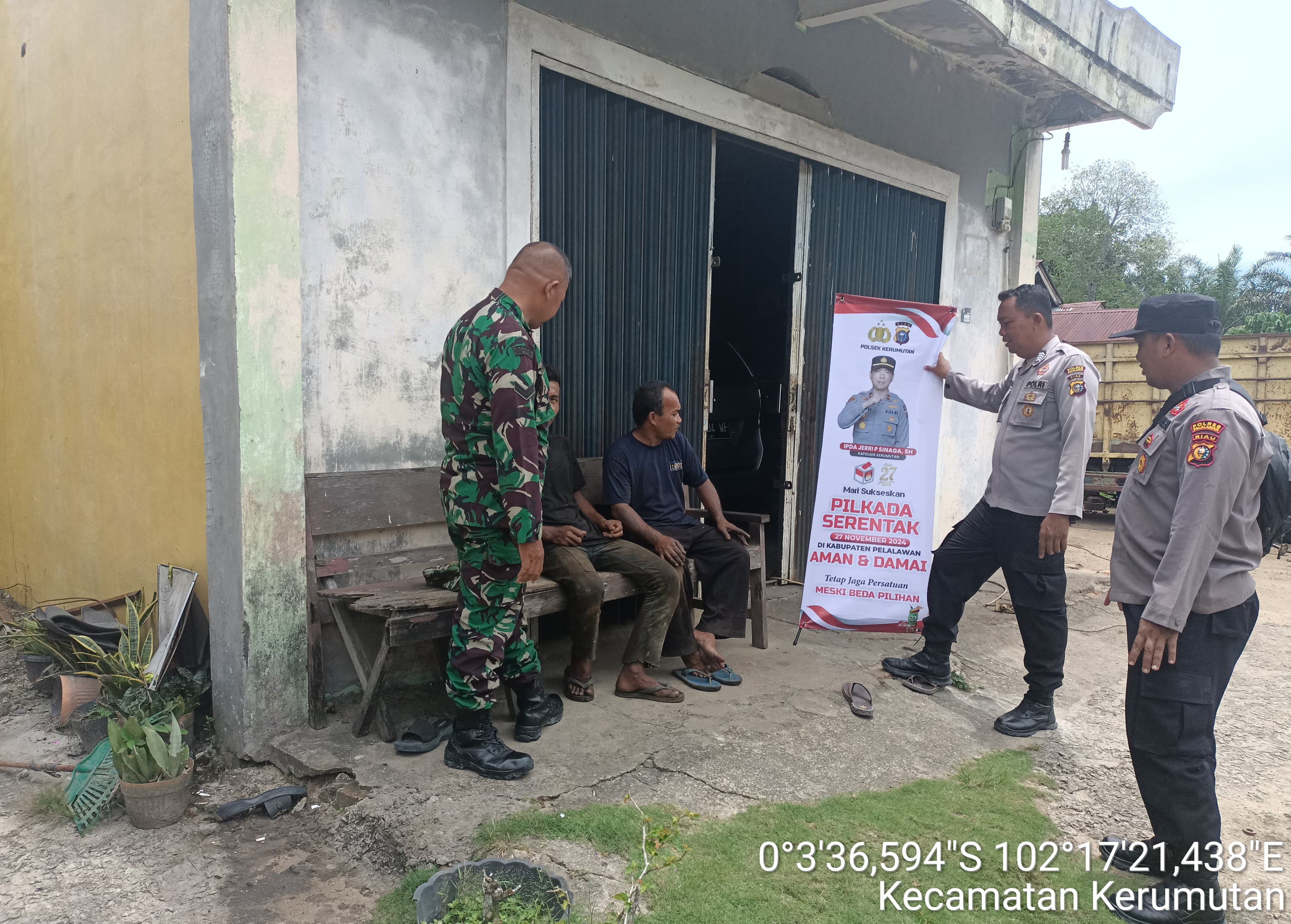 Patroli Sinergitas Polri dan TNI Kerumutan Siapkan Pilkada Damai