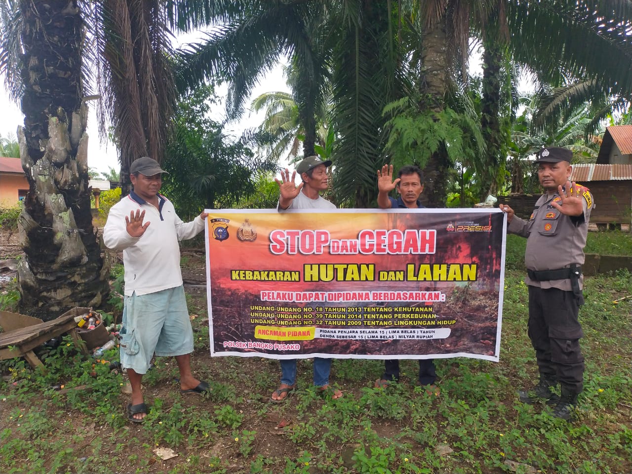 Polisi Sosialisasikan Larangan Pembakaran Hutan dan Lahan di Bangko Bakti