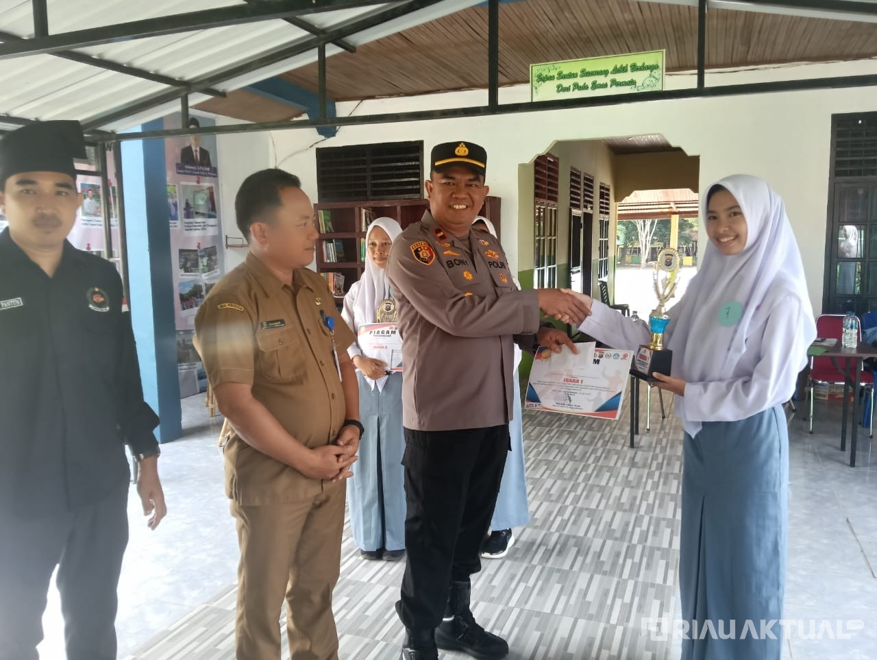 HUT Bhayangkara ke-79, Kapolsek TPTM Gelar Lomba Puisi dengan Tema Polri untuk Masyarakat