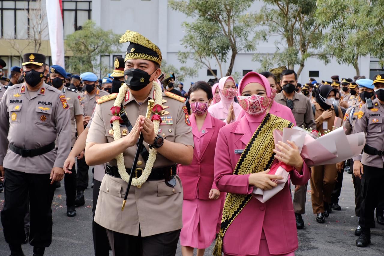 Irjen Pol Mohammad Iqbal Minta Lapisan Masyarakat Bantu dan Suport Kinerja Polda Riau