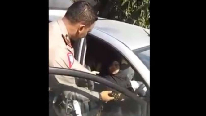 Wanita Tak Waras Sopir Honda Jazz yang Ditembak Ternyata PNS Pajak