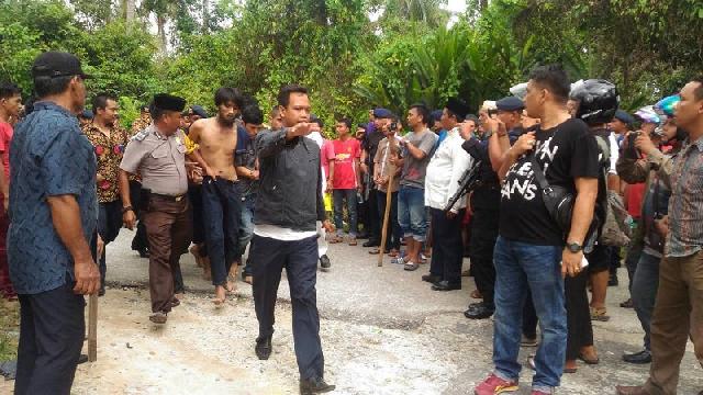 Hati-Hati.. Tahanan Rutan Sialang Bungkuk Pekanbaru yang Kabur Nekat Sandera Warga