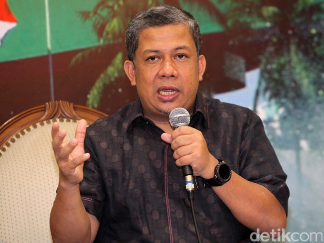 Puji 'Kartu Kuning' Ketua BEM UI ke Jokowi, Fahri: Zaadit adalah Kita