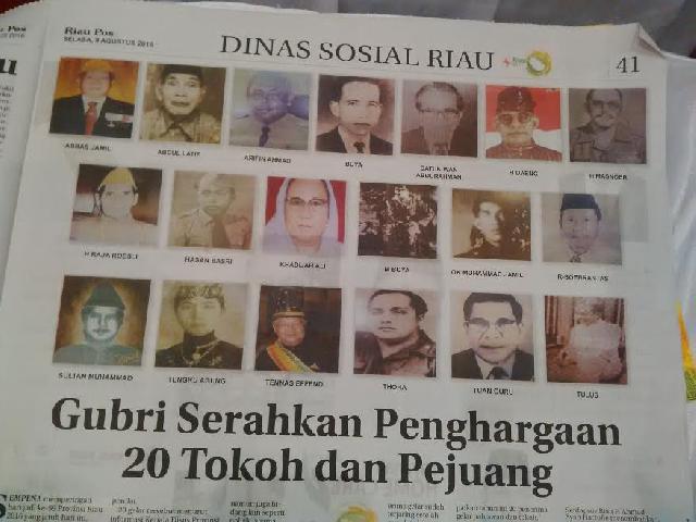 20 Tokoh Diberi Penghargaan Dalam Hut Provinsi Riau