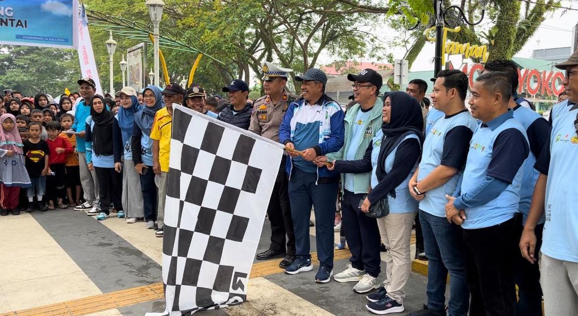 Kegiatan Jalan Santai PWI Siak Sukses Menarik Ribuan Peserta