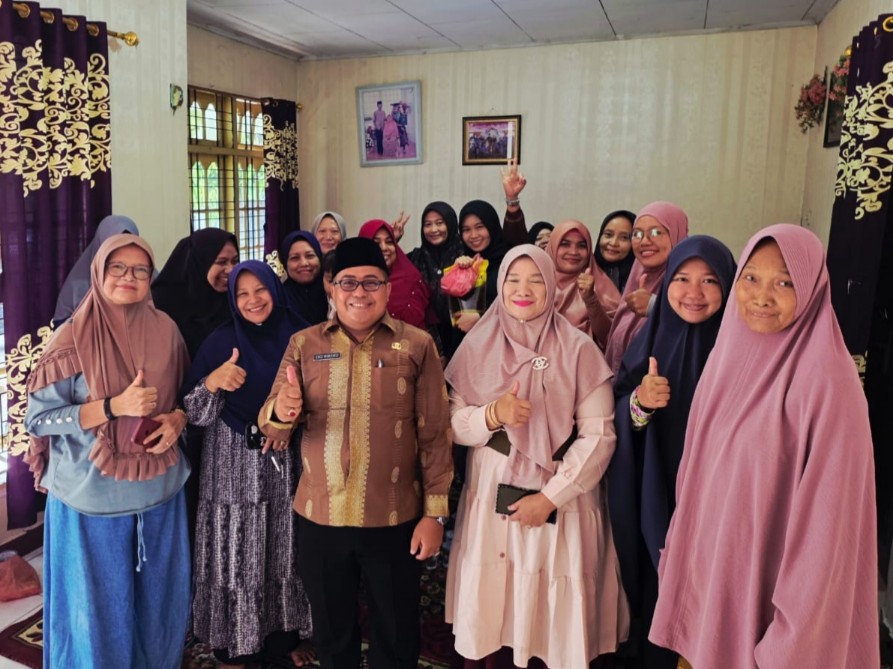 Akar Rumput Dukung Perwako RT/RW Pekanbaru, Minta Polemik DPRD Tak Hambat Pemilihan