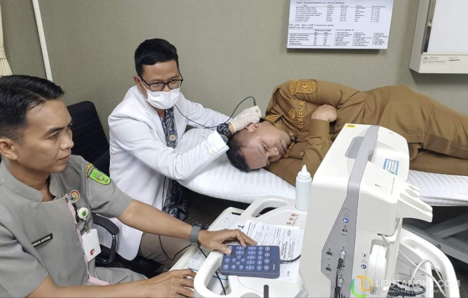 Gubernur Riau Abdul Wahid Tinjau Langsung Layanan Kesehatan RSUD Arifin Achmad