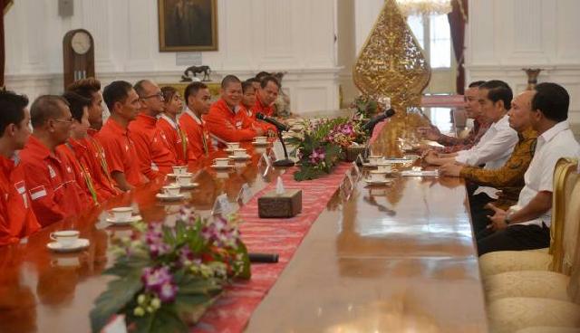Cerita Kontingen Olimpiade Indonesia 'Diawasi' Jokowi