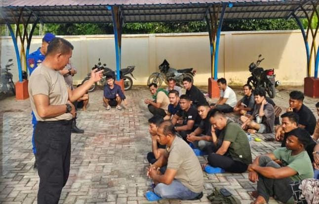 Selamat dari Maut, 32 PMI Ilegal Ditemukan Terombang-ambing di Laut Bengkalis