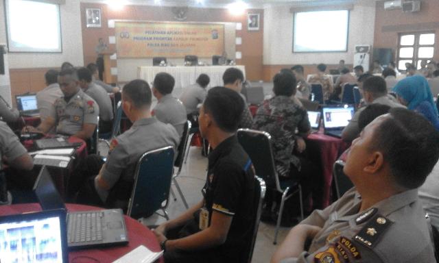 Pelatihan Aplikasi Online Program Promoter Kapolri Satker Polda Riau