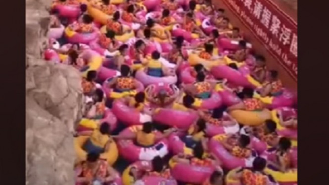 Musim Panas Datang, Kolam Renang Penuh Sesak Tak Tersisa Ruang