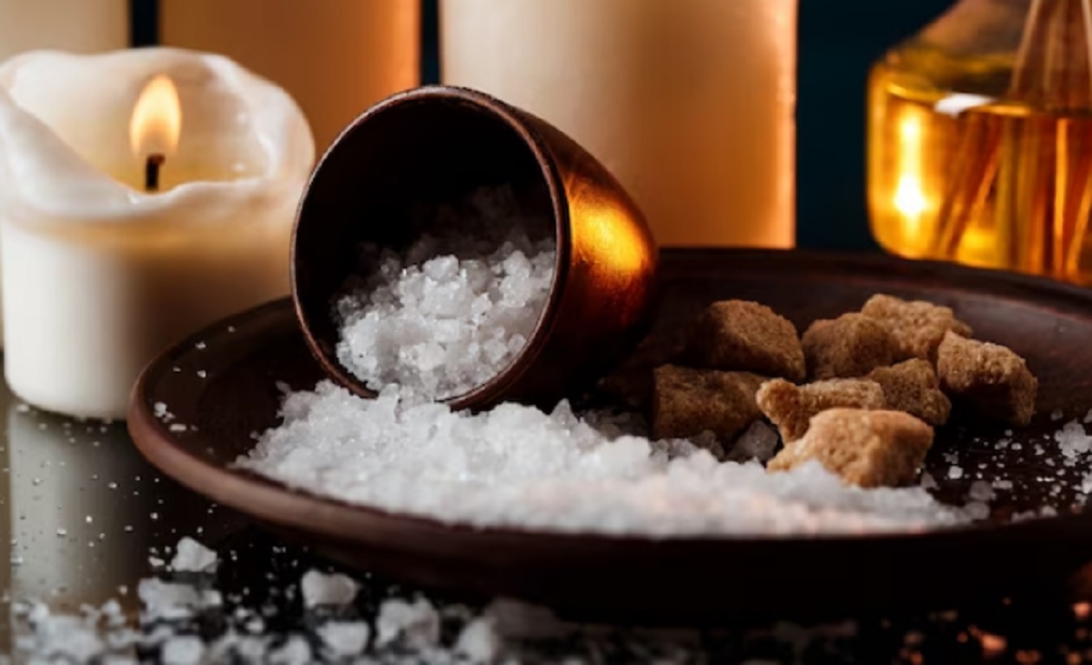 Mandi Garam, Apa Manfaat dan Risikonya?