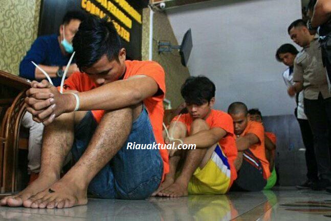 Ini dia Cerita Detik-detik Pelaku Bunuh Ardhi Supir Go-car Pekanbaru