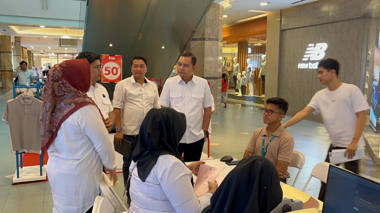Posko Pelayanan Bapenda di Mall SKA Ramai Didatangi Wajib Pajak