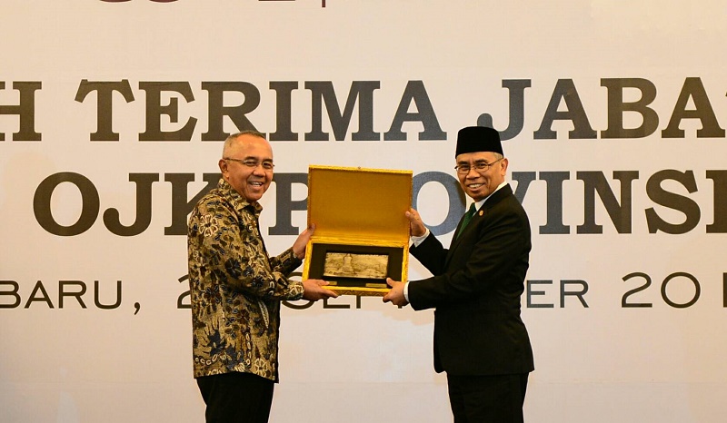 Serah Terima Jabatan Kepala OJK, Riau Siap Jadi Tempat Uji Coba