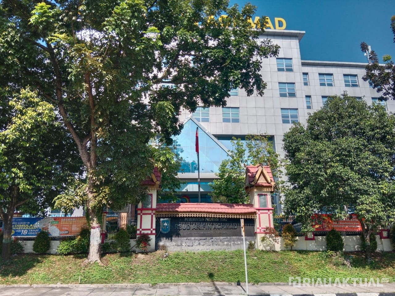 RSUD Arifin Achmad Bantah Dugaan Penelantaran Pasien