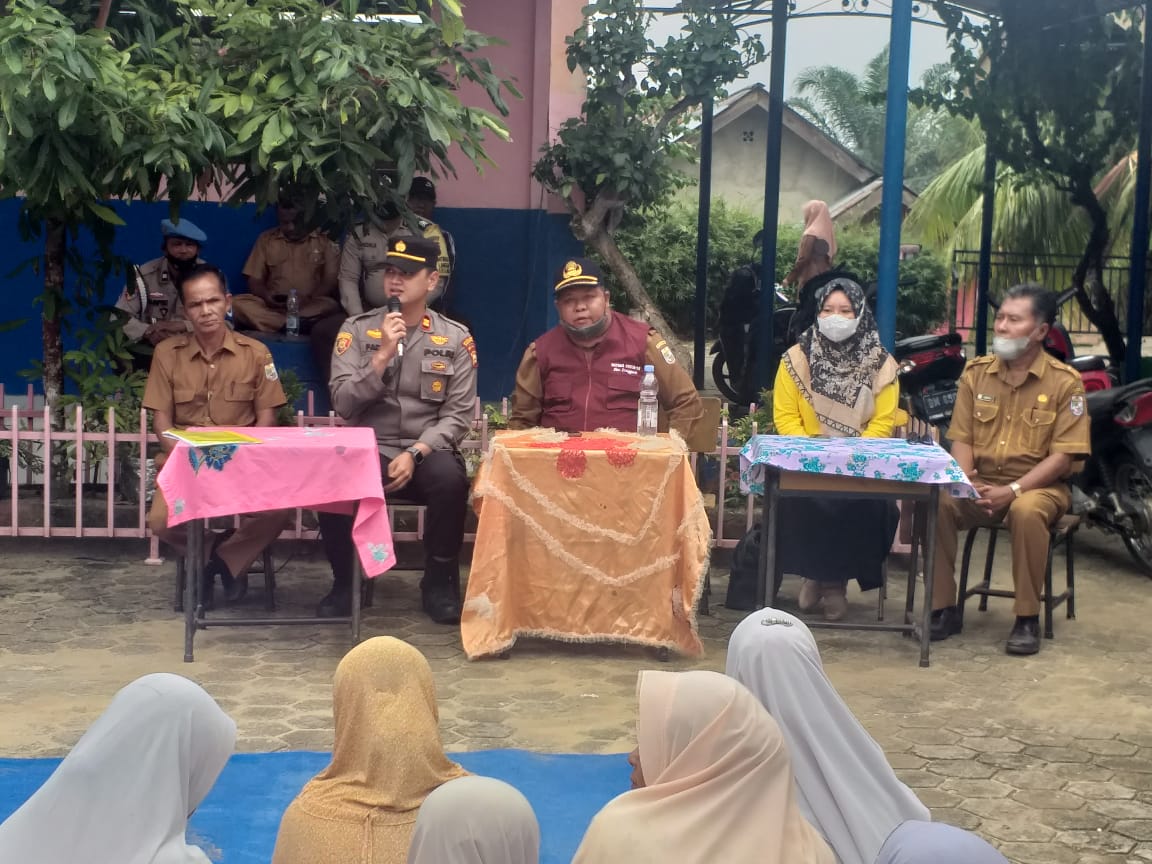 Polsek Langgam Bantu Percepatan Vaksinasi, Capai 71 Persen