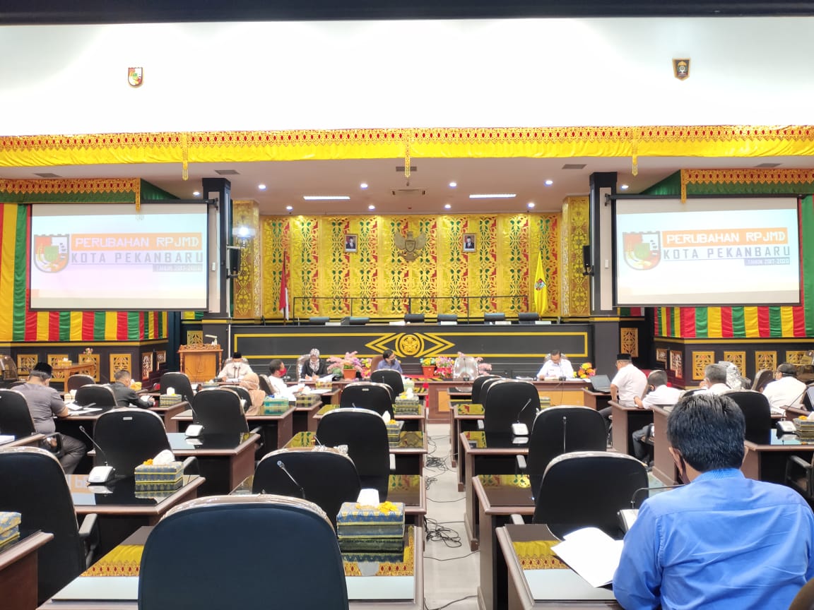 Anggota Pansus RPJMD Gelar Rapat Perdana Bersama Bappeda