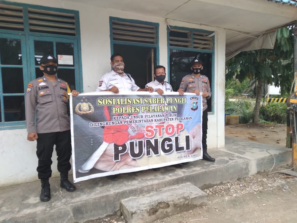 Cegah Pungli, Polsek Ukui Sosialisasi Rutin Saber Pungli Kepada Masyarakat