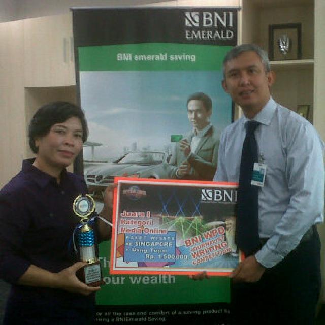 Wartawan RiauAktual.com Juara I Lomba Tulis Jurnalis BNI Wilayah Padang