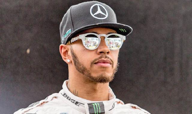 Hamilton start terdepan di GP Australia, Vettel menguntit