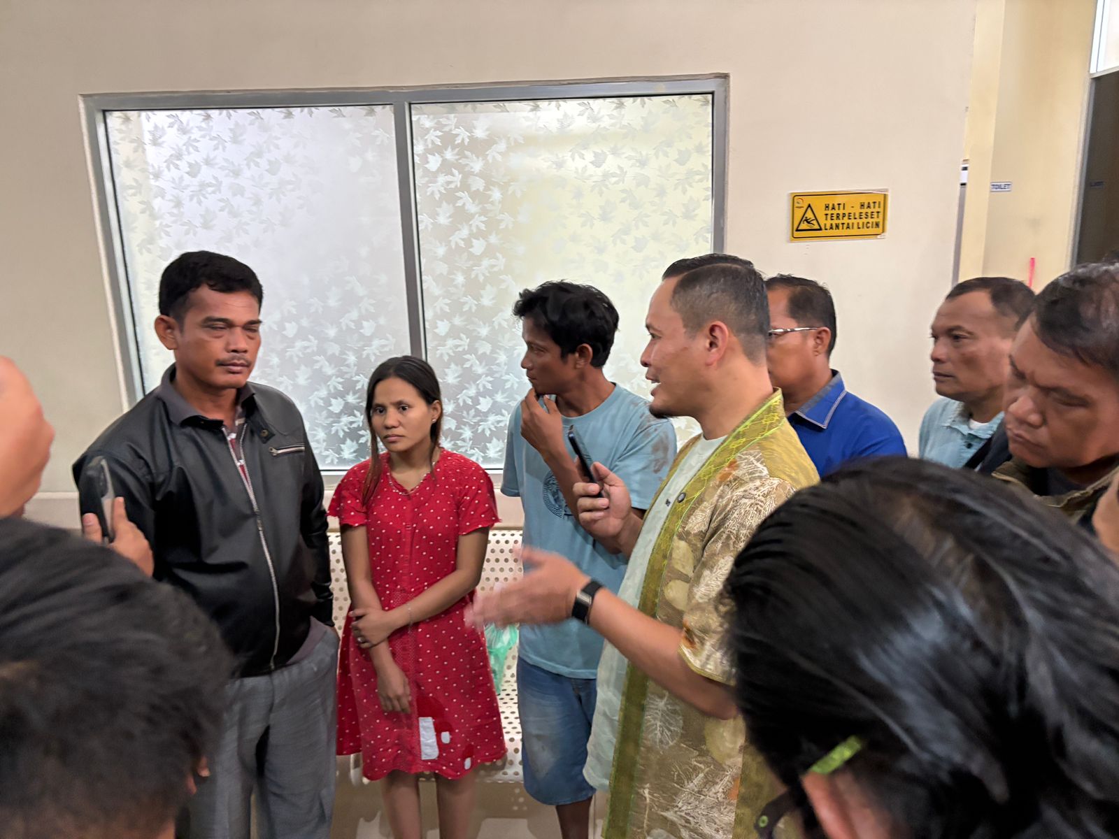 Wako Agung Besuk Anak yang Jadi Korban Serangan Gajah Liar, Pastikan Penanganan Medis Cepat