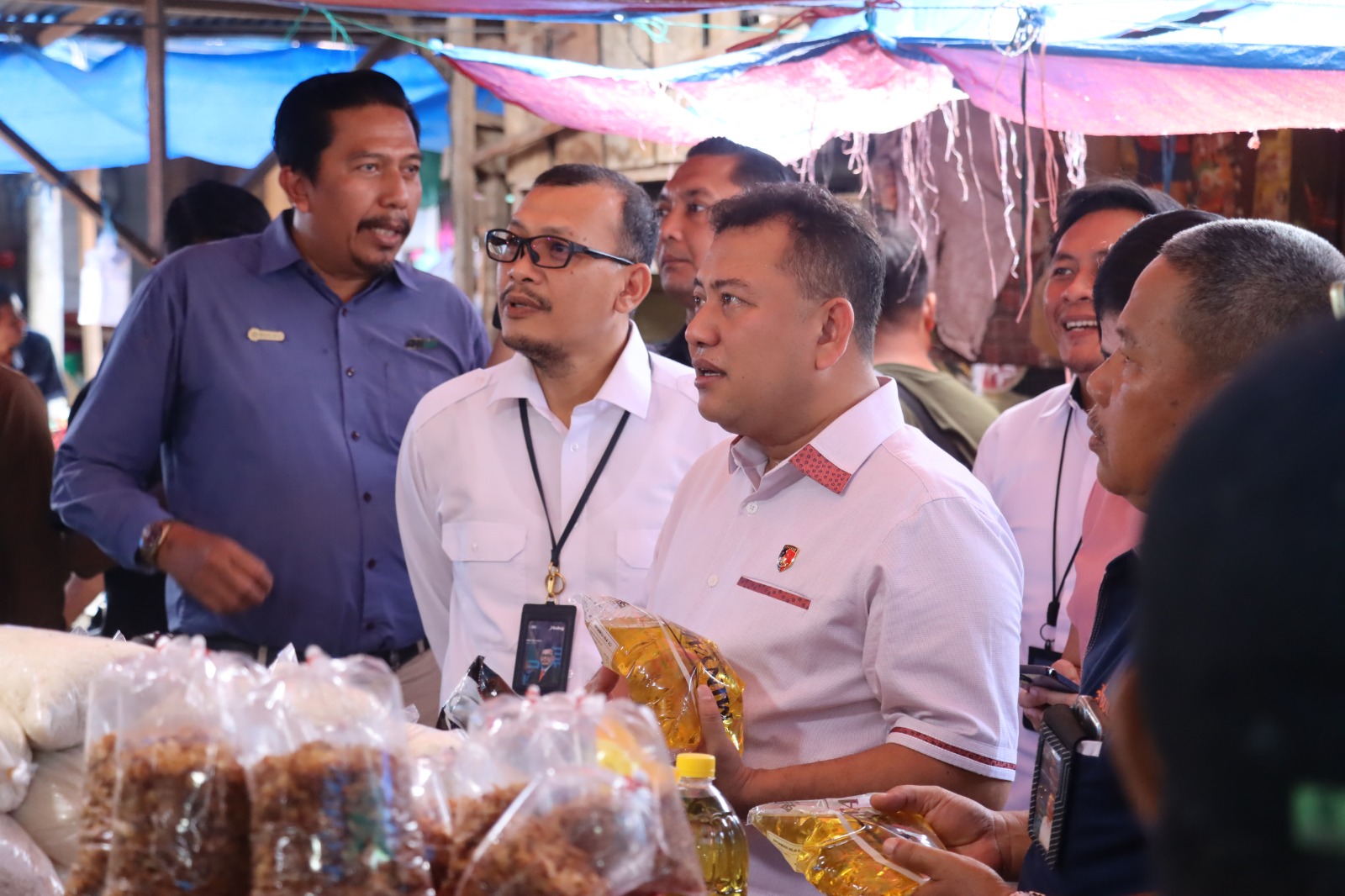 Kombes Nasriadi Awasi Harga Bahan Pokok di Pasar Dumai Jelang Pilkada