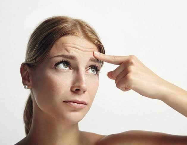 Berikut 4 Cara Cegah Kerutan di Dahi