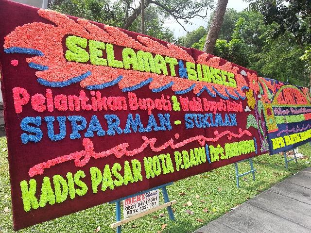 Karangan Bunga Sudah Menghiasi, Bupati Rohul Batal Dilantik