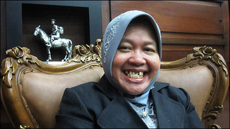 Dipenjara Zikria Dzatil Nulis Surat Terbuka: Bukakan Pintu Maaf untuk Saya, Maaf Bunda Risma