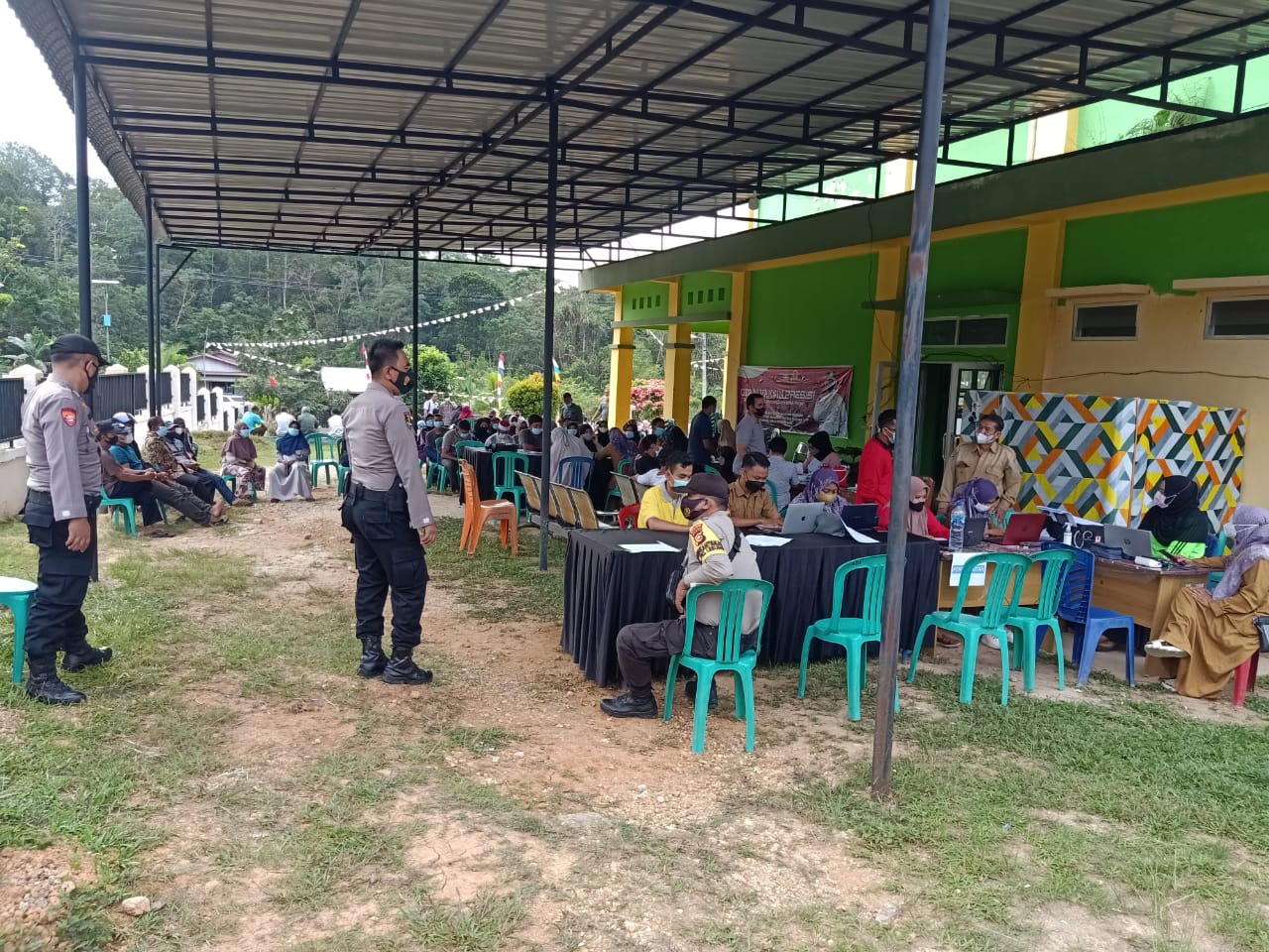 Polsek Pangkalan Lesung Kembali Kawal Vaksinasi di Wilkum