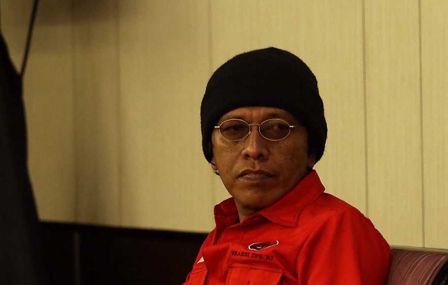 Adian Napitupulu Dikabarkan Terkena Serangan Jantung