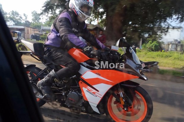 Foto Ini Membocorkan Kegarangan Tampilan KTM RC 250 2017