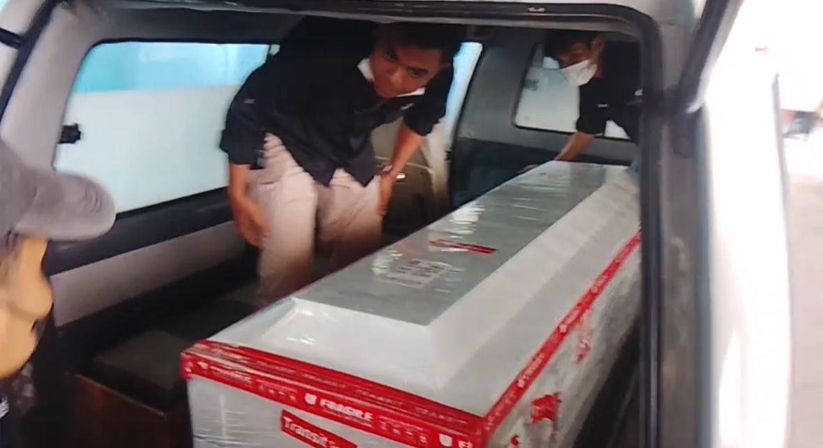 Dua Jenazah Korban Kecelakaan Helikopter Asal Riau Tiba di Pekanbaru