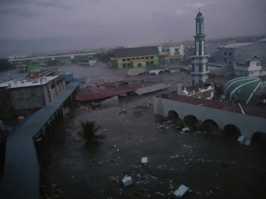 Tsunami Terjang Palu Sulawesi Tengah