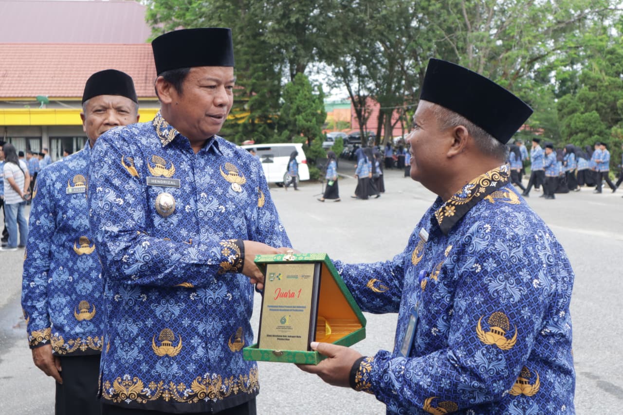 Pemkab Inhu Gelar Upacara HKN ke-61, Pegawai Diimbau Ubah Mindset Demi Birokrasi Sehat dan Akuntabel