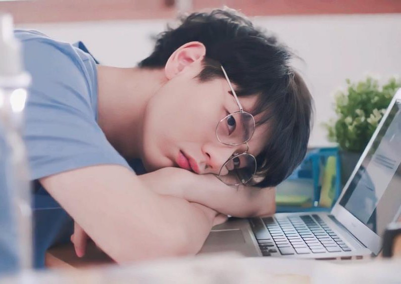 Selingkuh Online Berawal Saling Like, Komen dan Inbox