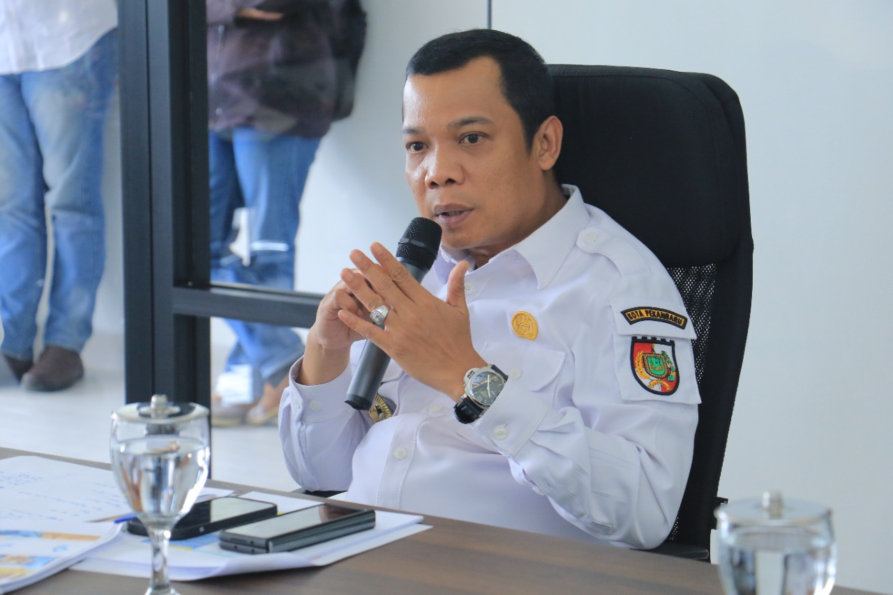 Buang Sampah Sembarangan, Pemko Pekanbaru Terapkan Sanksi Tipiring Mulai Januari 2023