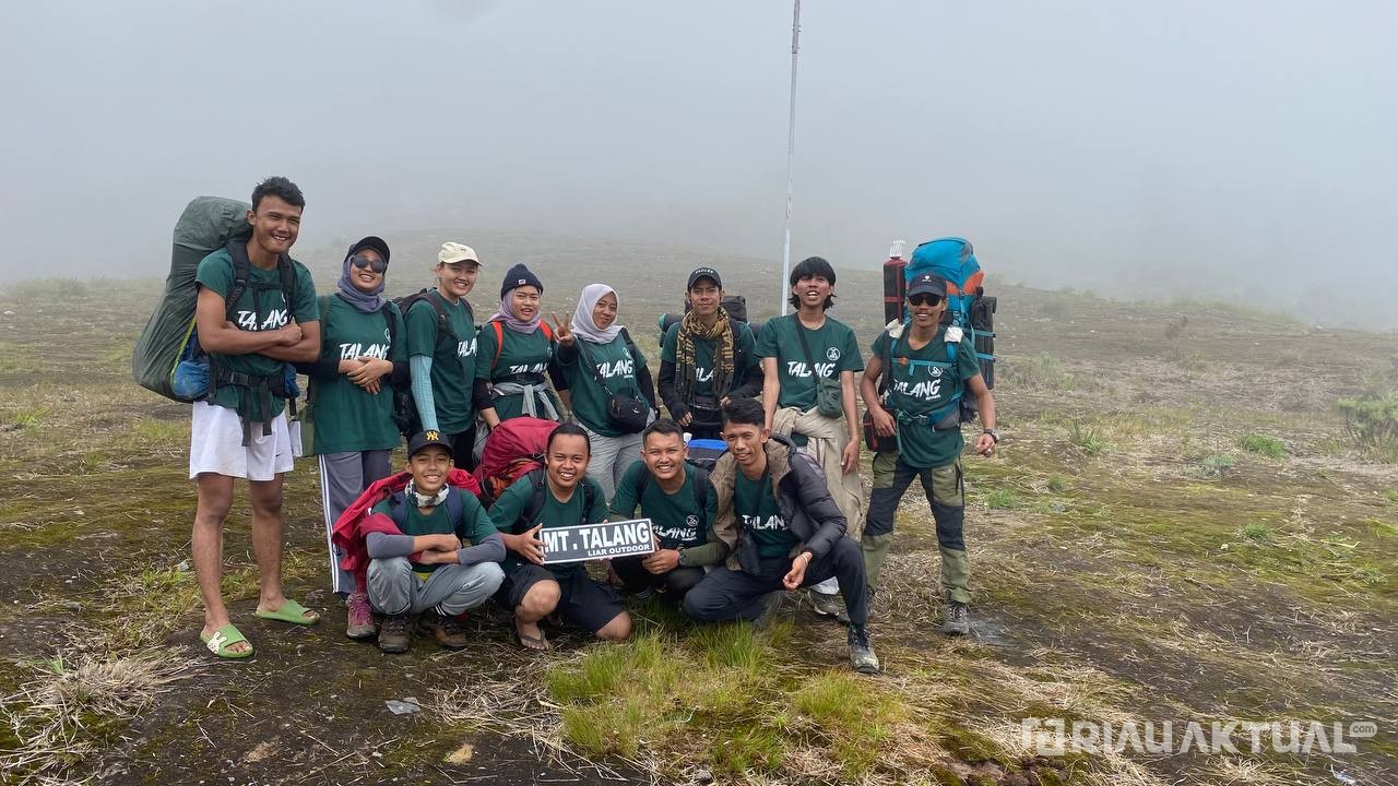 Peringati Hari Sumpah Pemuda, Liar Adventure Jajal Gunung Talang
