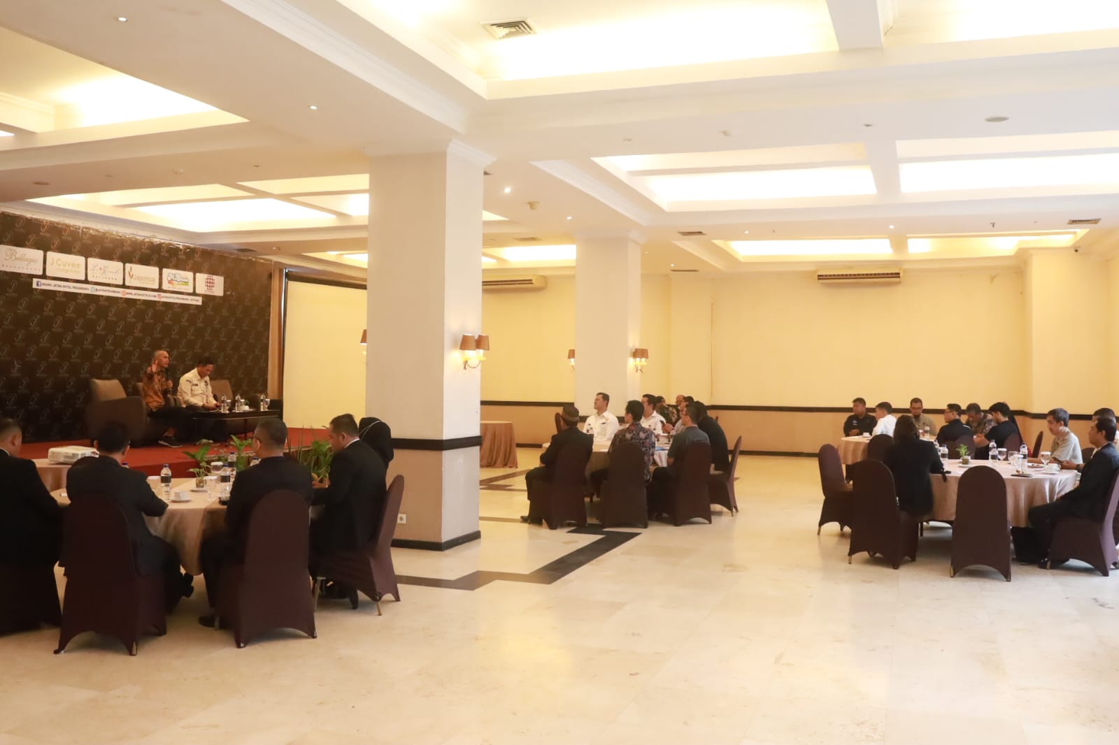 Kepala Bapenda Pekanbaru Hadiri Undangan “Coffe Morning” bersama PHRI