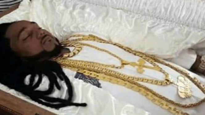 Tewas, Jasad Pengusaha Real Estate Dipenuhi Emas