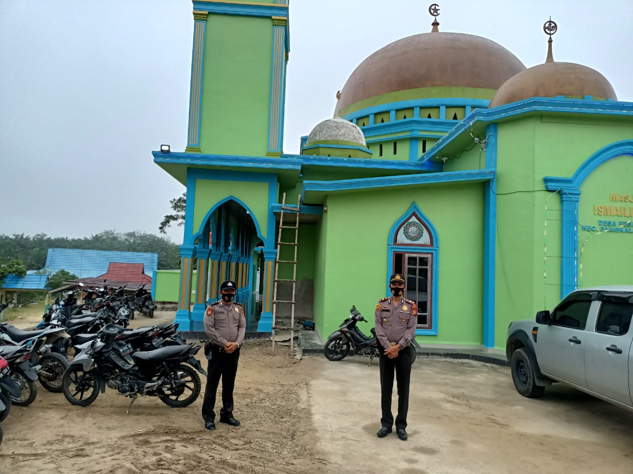 Polsek Pangkalan Lesung Laksanakan Pengamanan  Sholat Idul Fitri di Wilkum Setempat