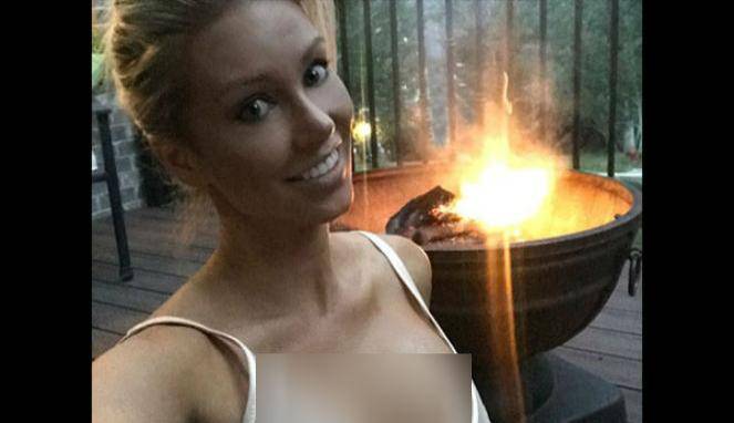 Terlalu Seksi, Gadis Ini Dilarang Membuat Akun Instagram