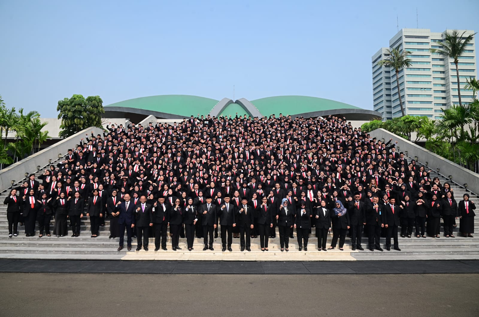 Perkuat Struktur Organik Kelembagaan, Setjen DPR RI Lantik 614 PPPK