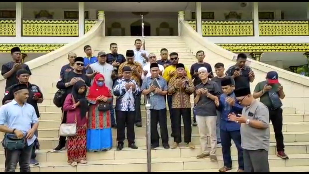 Terima SK Pemakaian Gedung, LAMR Kubu TIJ Datangi Balai Adat